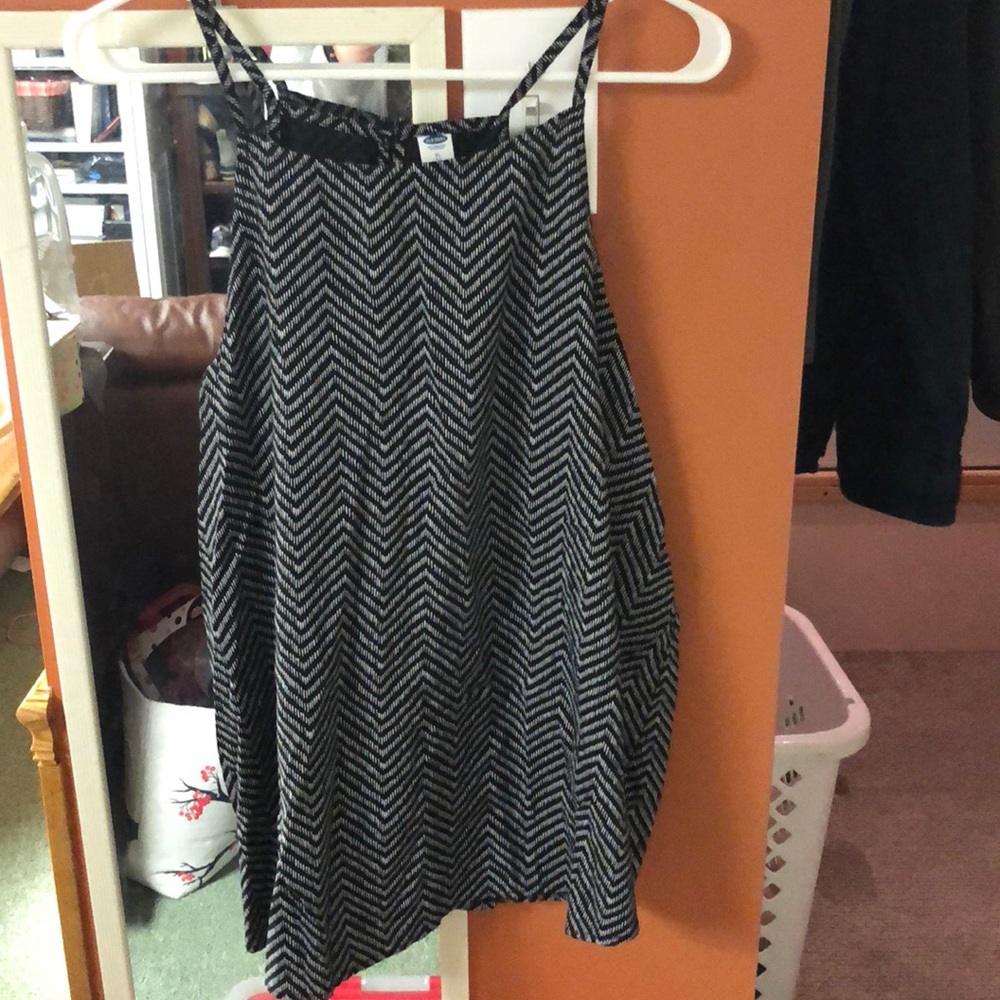 XL Old navy tank top perfect for casual attire